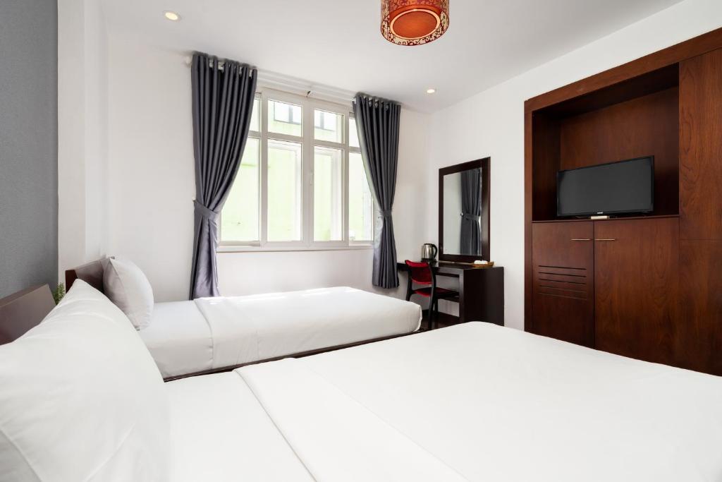 A&A Toronto Hotel - Deluxe Twin Room Com Janela