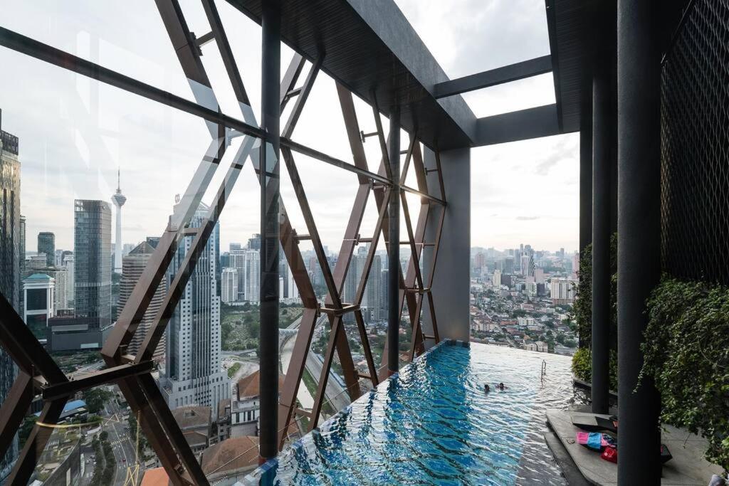 Scarletz KLCC Luxury Romantic Couple Getaway 2pax - Studio