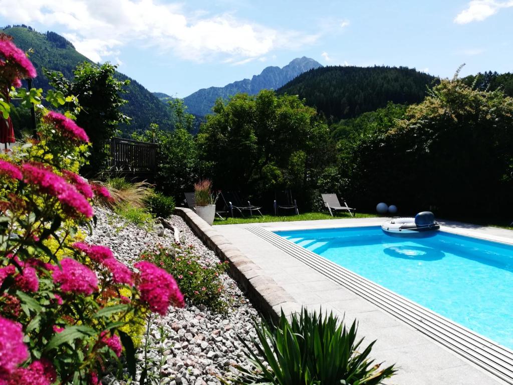 Bazén v ubytování Landhaus Seebacher nebo v jeho okolí