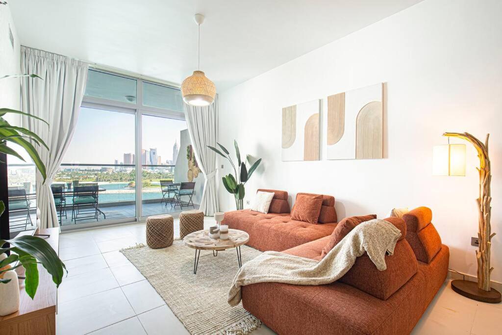 The Luxury Beach front Apt – Palm Jumeirah