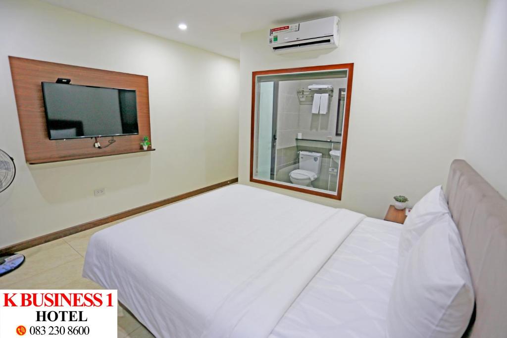 TV a/nebo společenská místnost v ubytování K Business 1 Hotel My Dinh 미딩
