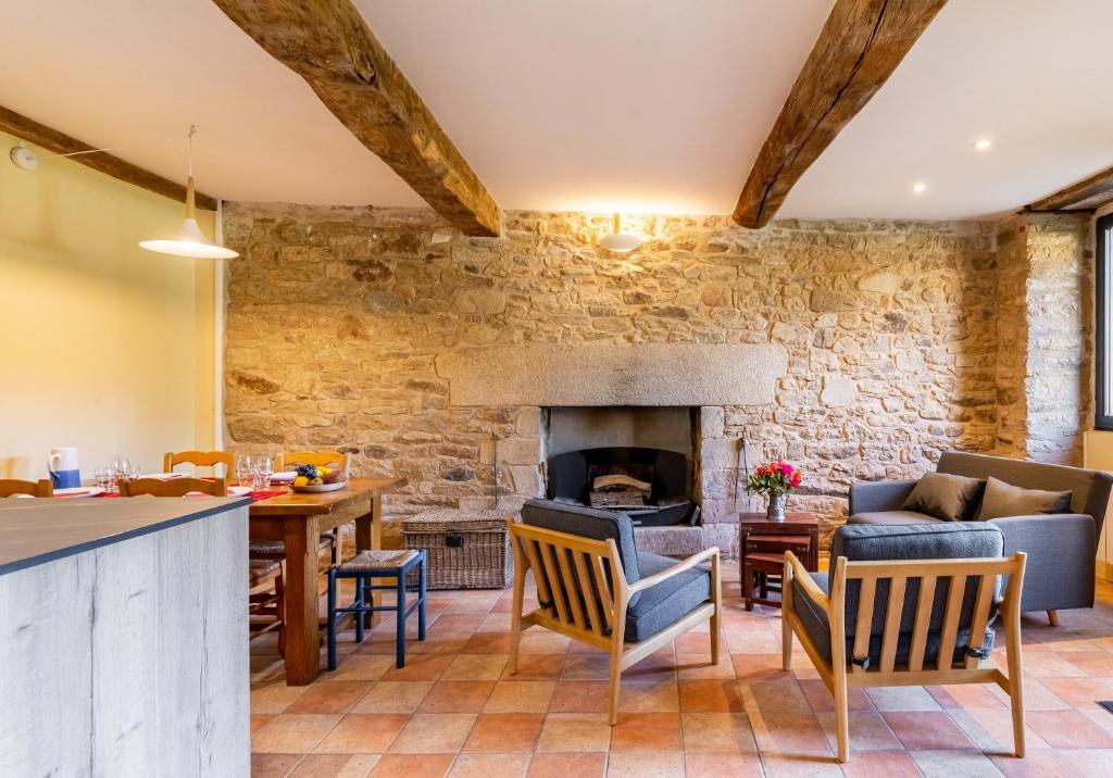 Posedenie v ubytovaní Gîte de l'Abbaye