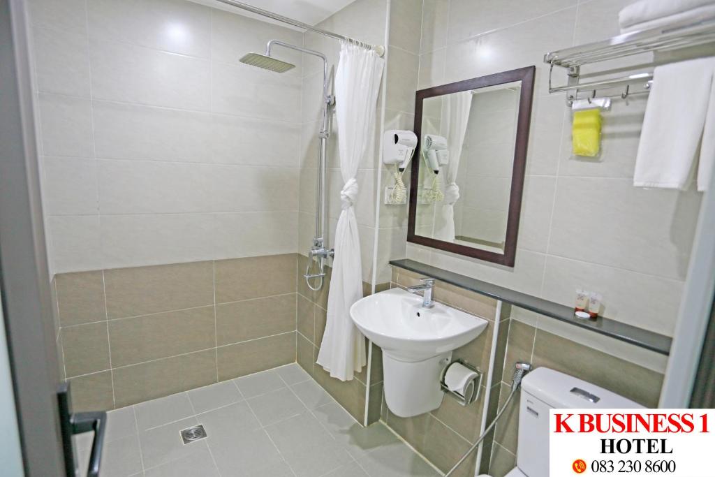 Koupelna v ubytování K Business 1 Hotel My Dinh 미딩