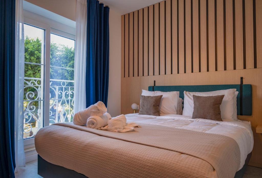 Townhouse17 Boutique Bed & Breakfast - 8