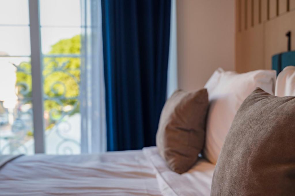 Townhouse17 Boutique Bed & Breakfast - 9