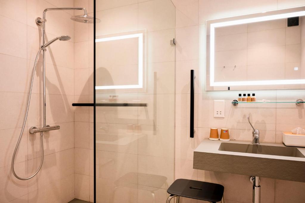 Townhouse17 Boutique Bed & Breakfast - 13