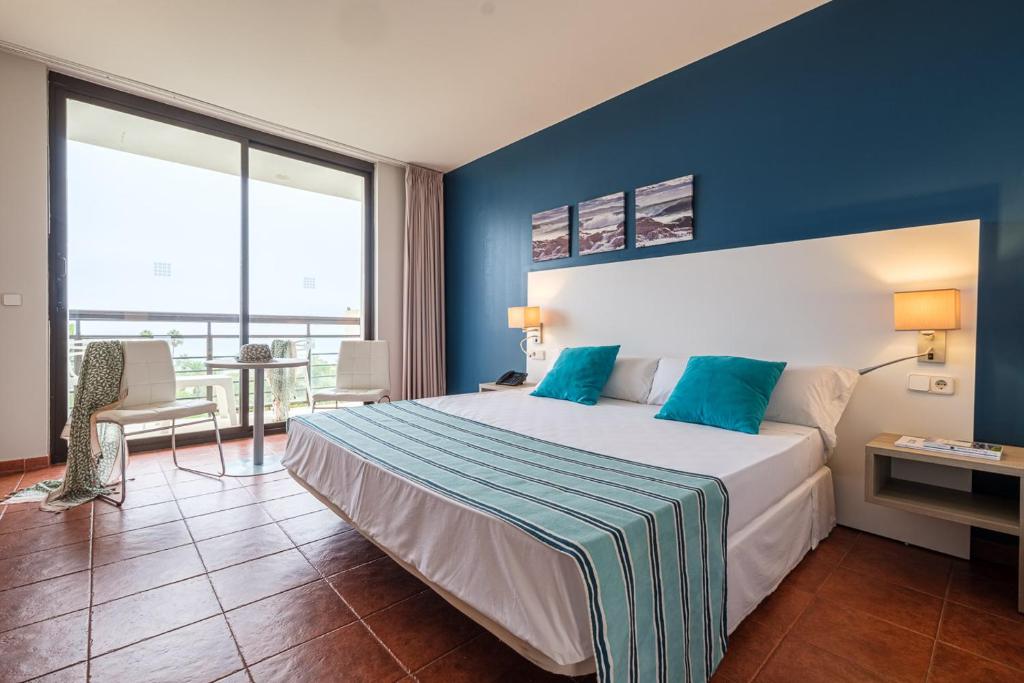 Cama o camas de una habitación en Estival Islantilla