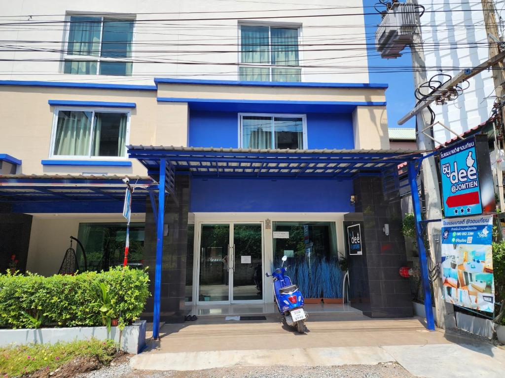 By Dee at Jomtien - Resim 8