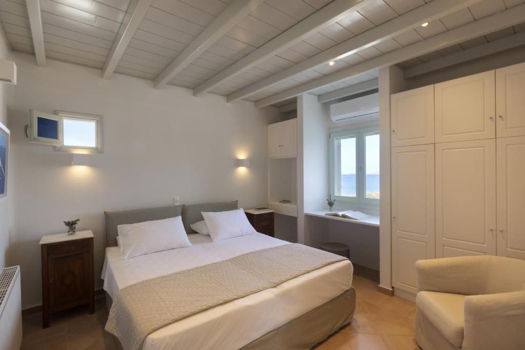 Posteľ alebo postele v izbe v ubytovaní Stunning Beachfront 3BR Villa that has it ALL!