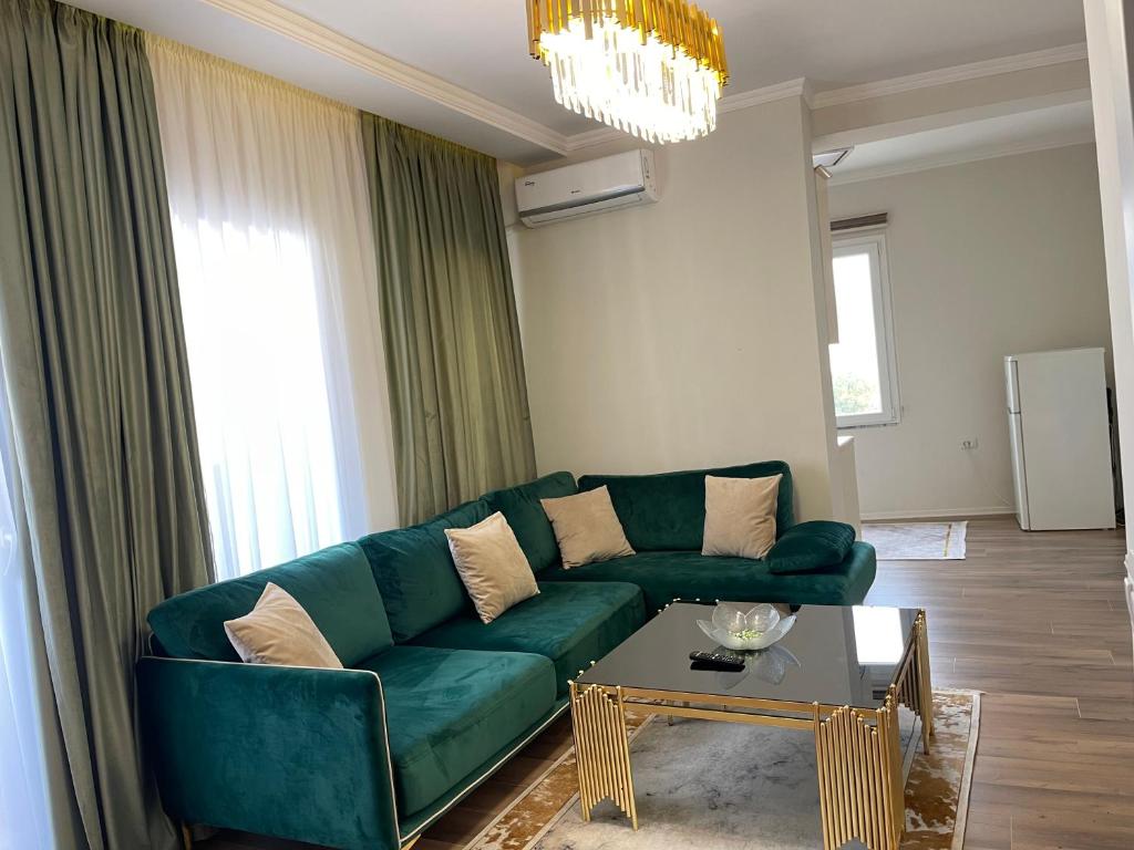 Albjona Apartment Central - Imazhi 9