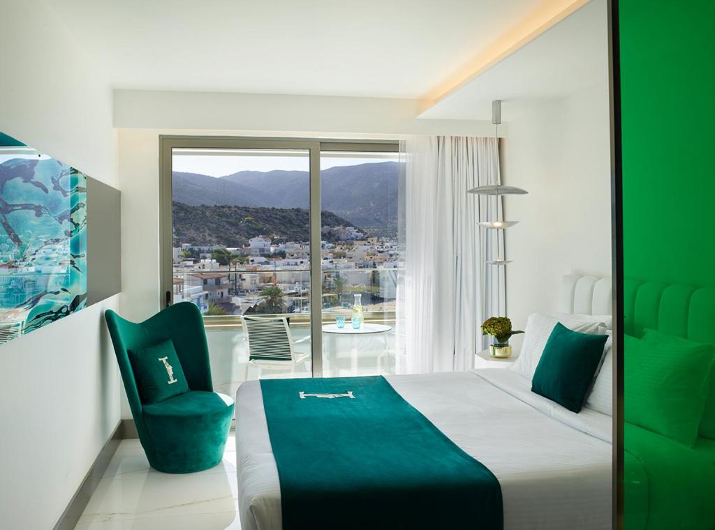 Ein allgemeiner Bergblick oder ein Berglick von des Resorts aus
