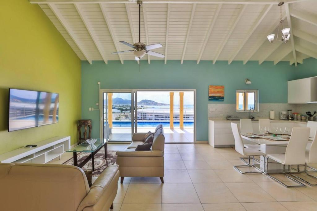 Charming 3-Bed Villa in Maho photo photo 6