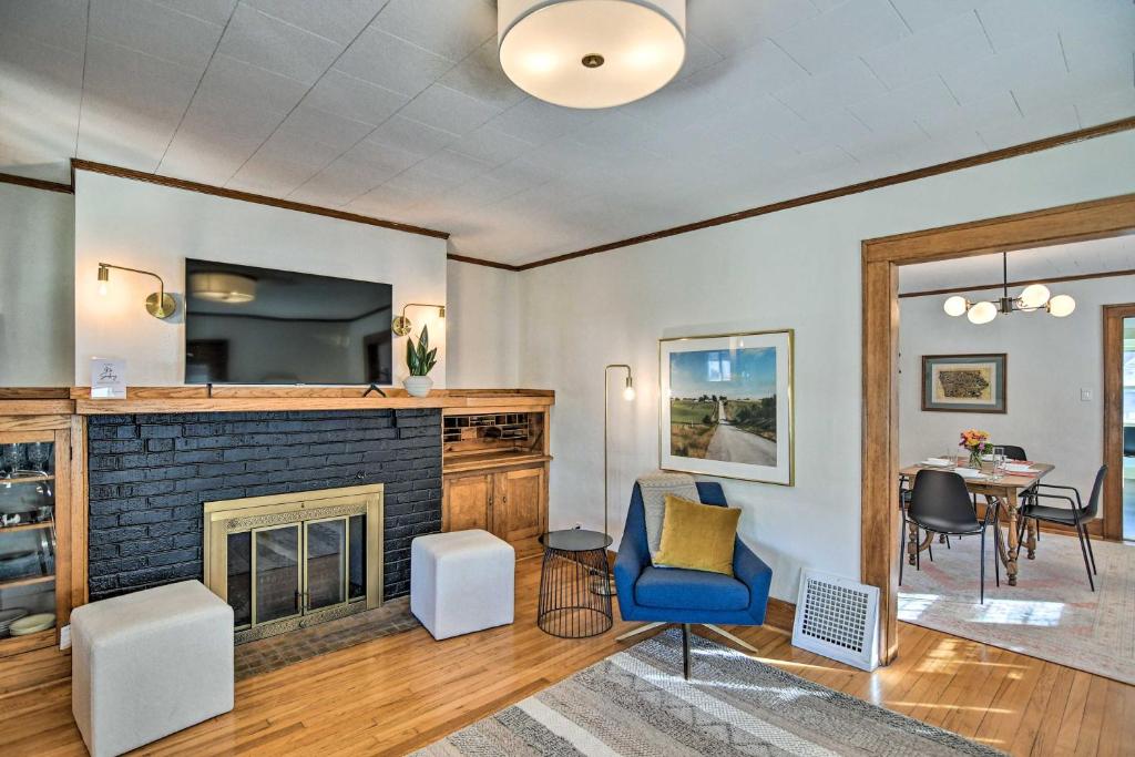 FamilyFriendly Des Moines Retreat with Patio!, Des Moines (updated