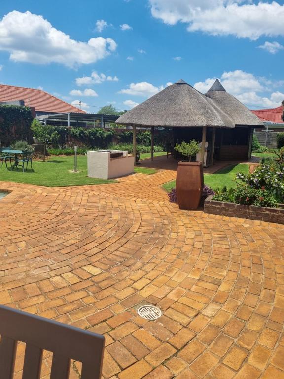 Isabel's B & B, Krugersdorp Updated 2023 Prices