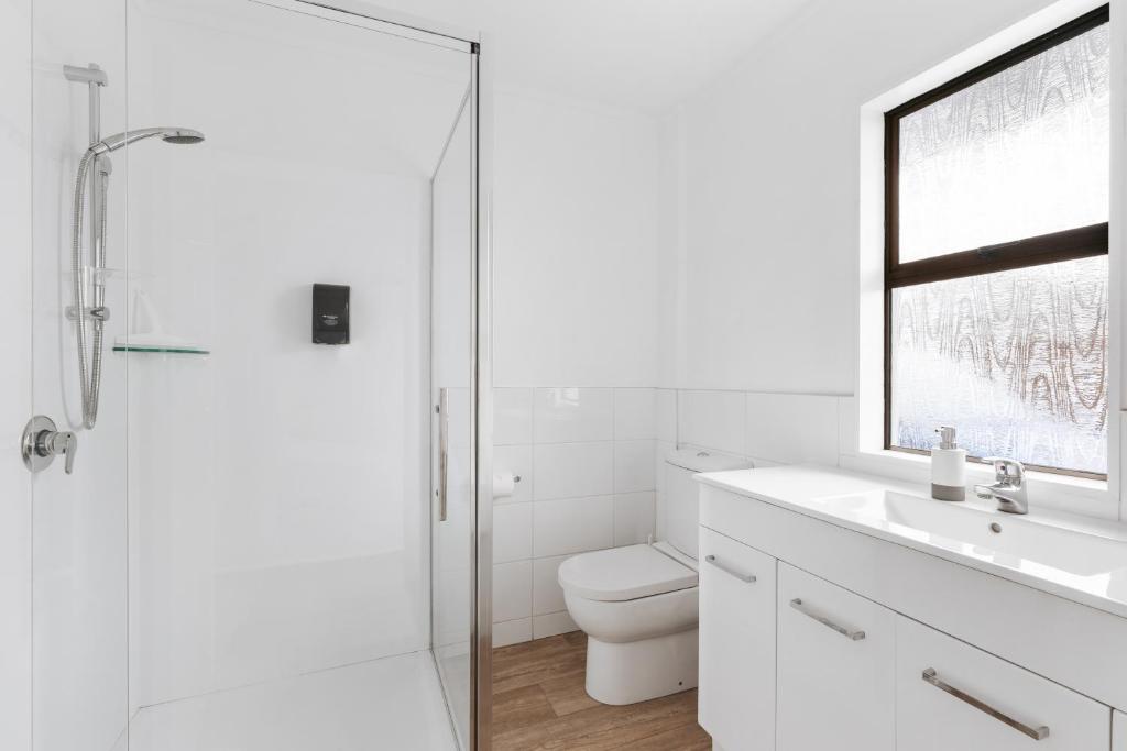 Cobblestone Court Motel - Wenzel Motels - Resim 18