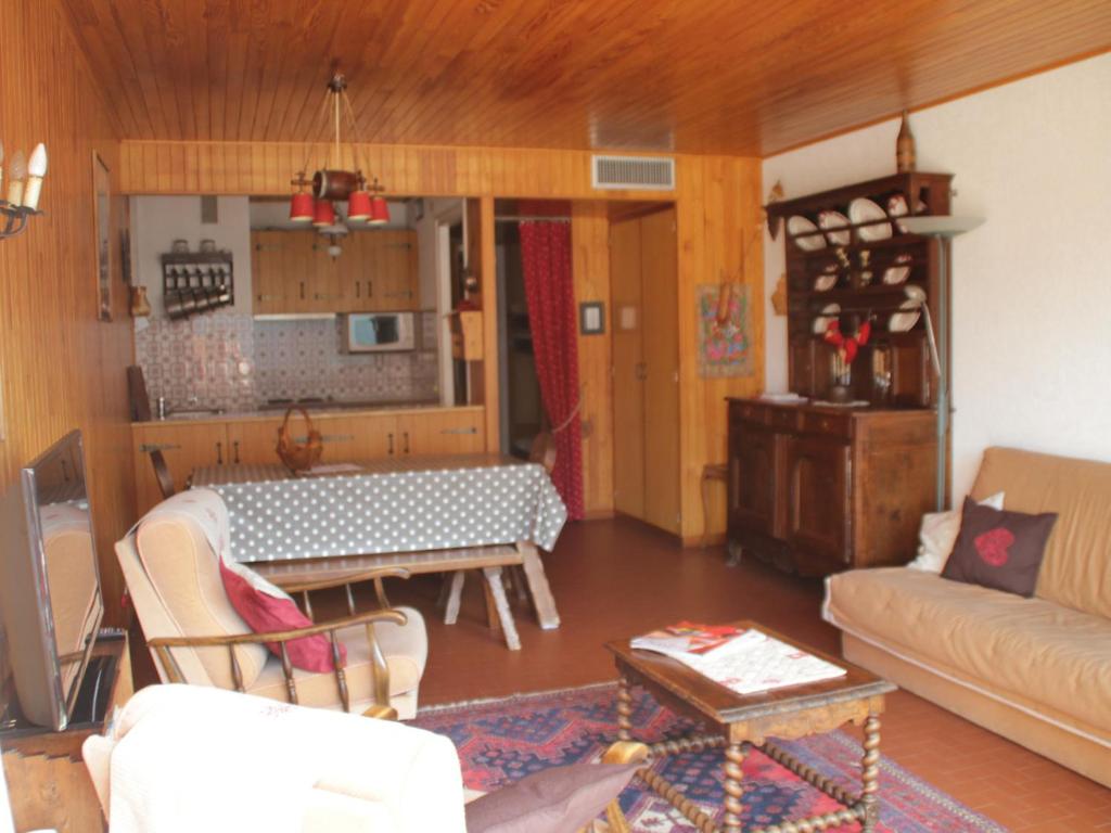 Гостиная зона в Appartement Châtel, 2 pièces, 6 personnes - FR-1-200-224