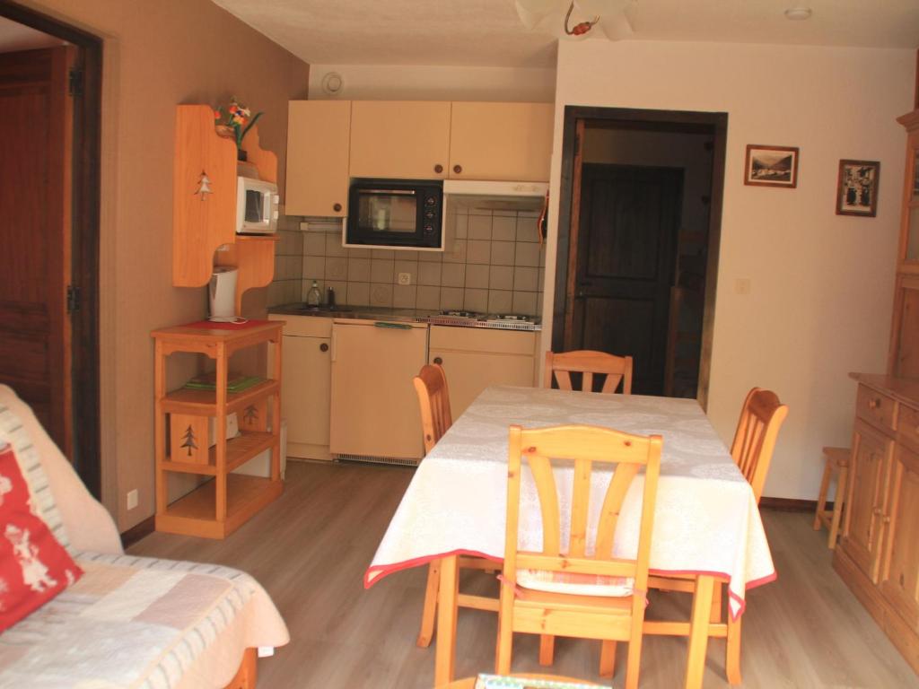 Prostor za ručavanje u apartmanu