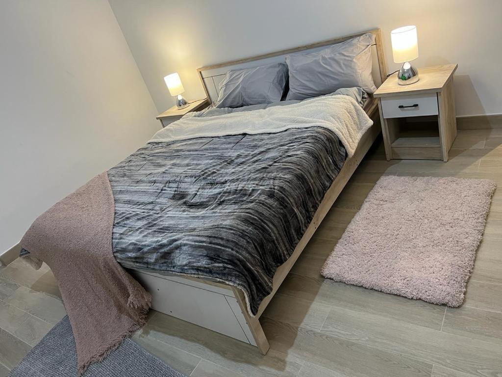 Next to Yas Island’s Gems – canal+pool view