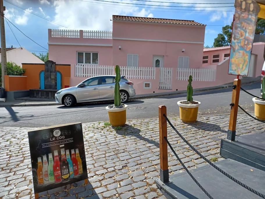 תמונה מהגלריה של Casa da Ribeira - Mosteiros במוסטיירוס