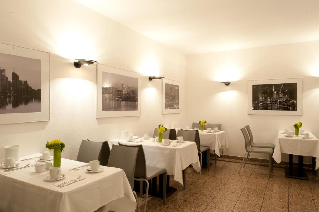 Restaurace v ubytování Hotel Topas Frankfurt City