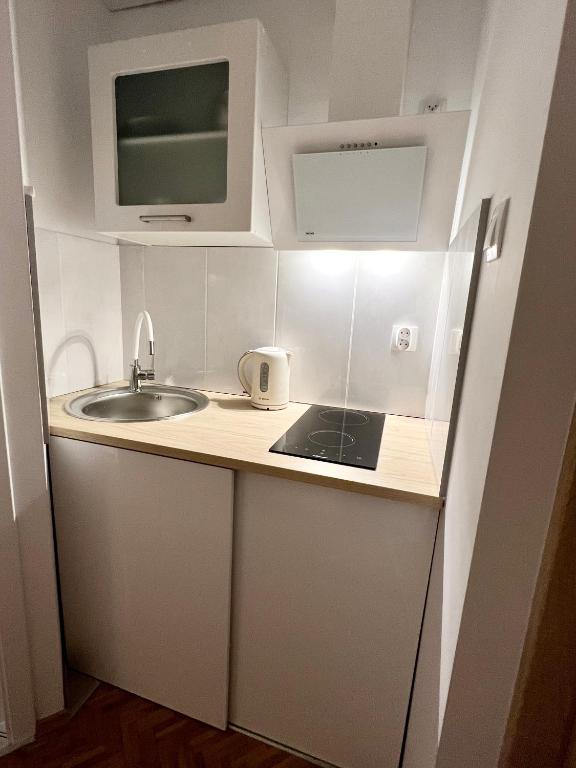 Louis & Elza Old Town Romantic apartments - 9