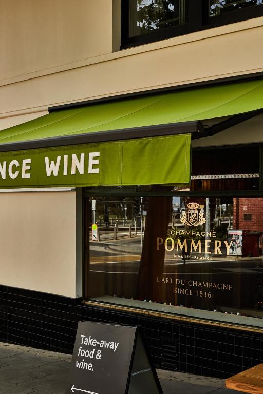 The Prince - Resim 36