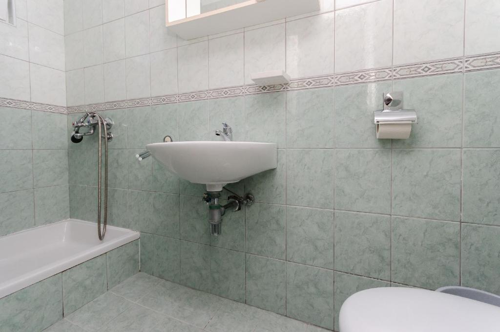 Koupelna v ubytování Apartments Marija G