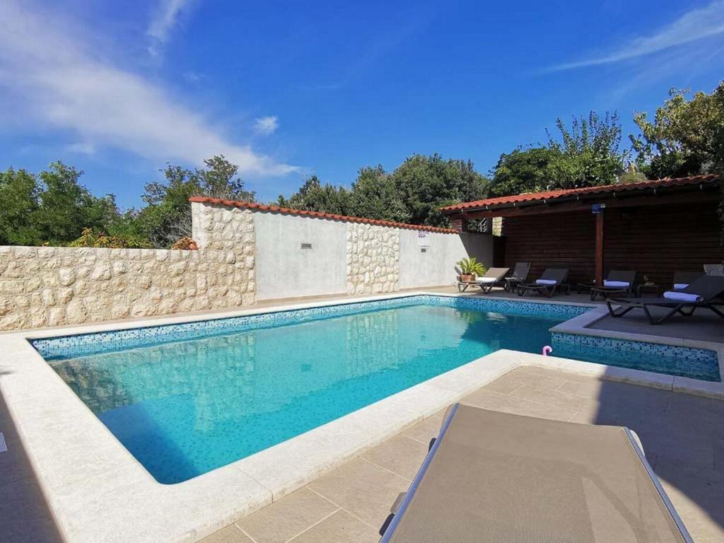 Imagen de la galería de Apartments Miranda, en Lopar