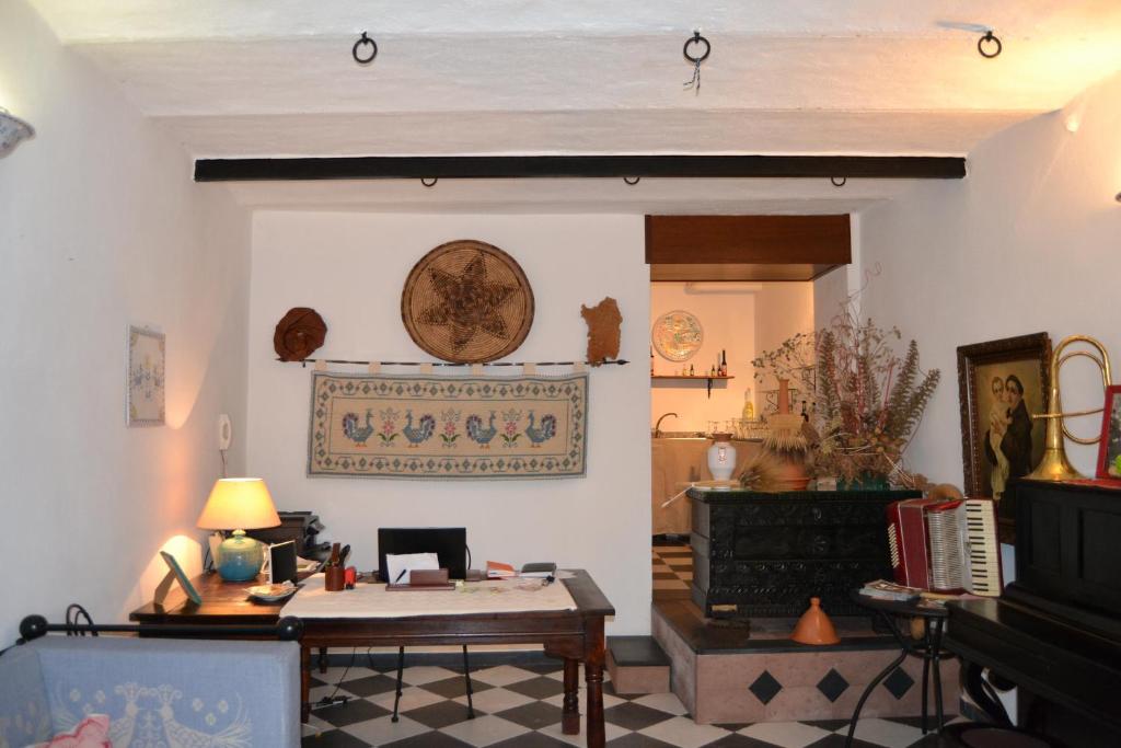 Foto de la galeria de Su Cantaru Guesthouse a Villanova Monteleone