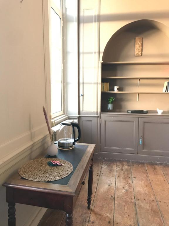 Fotografia z galérie ubytovania Mercier de Montigny - Les Chambres du Beffroi - SPA et Massage v destinácii Fougères