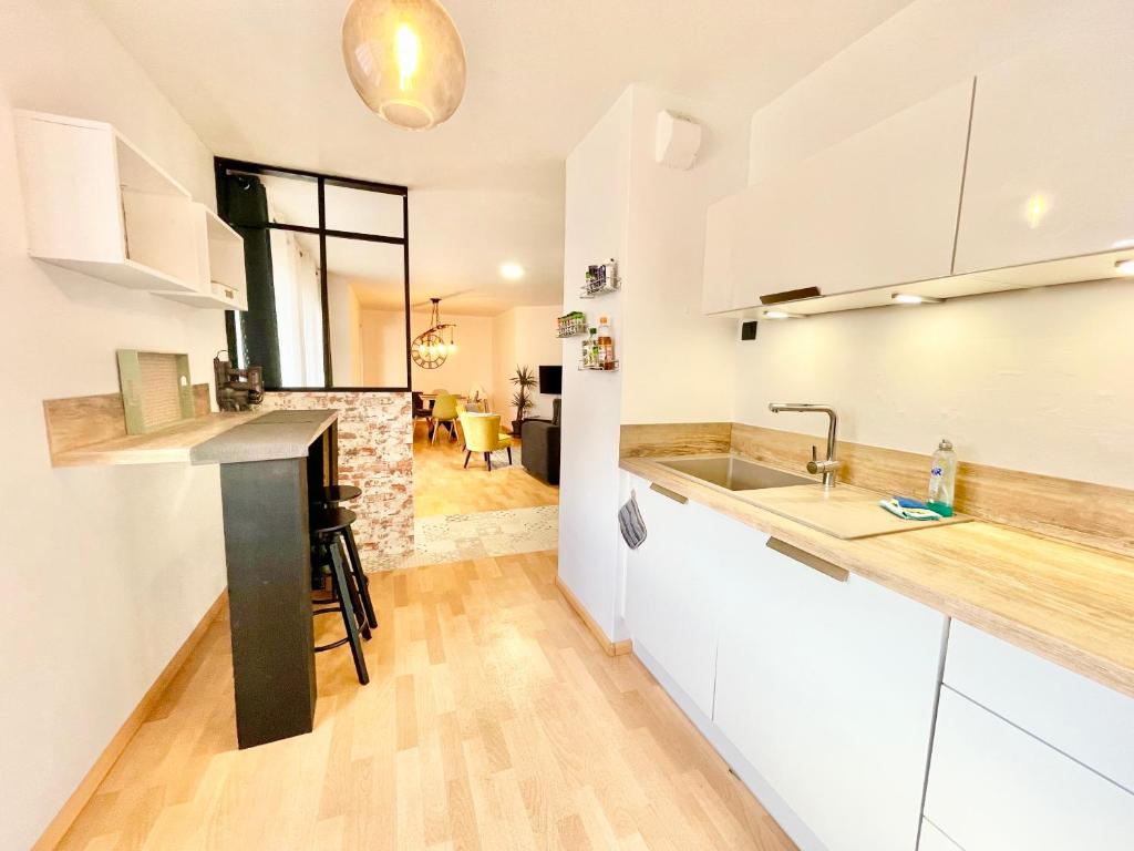 Centre Ville - Balcon - Parking gratuit - 11