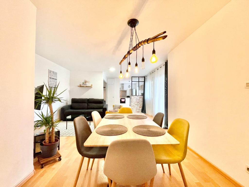 Χώρος καθιστικού στο Centre Ville - Balcon - Parking gratuit