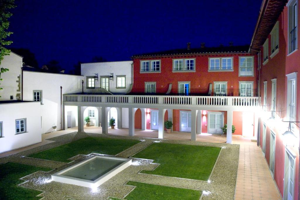 Bazén v ubytovaní Relais Villa Il Palagio alebo v jeho blízkosti