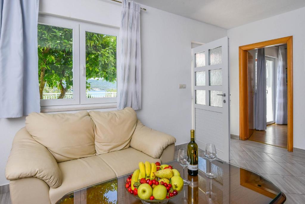 Nápoje v ubytování Holiday Villa Perna