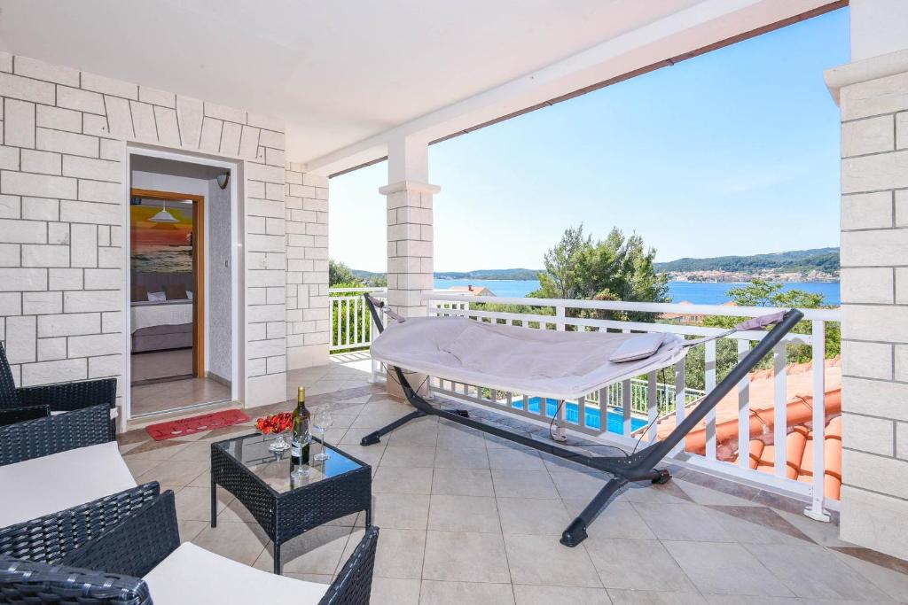 Balkón nebo terasa v ubytování Holiday Villa Perna