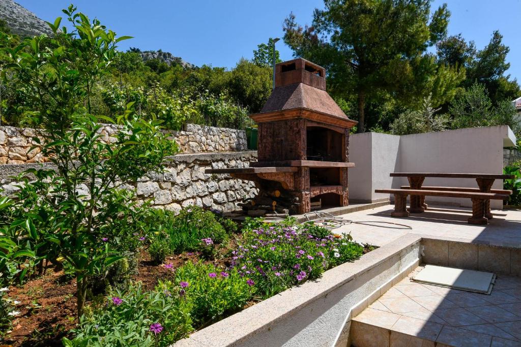 Zahrada ubytování Holiday Villa Perna