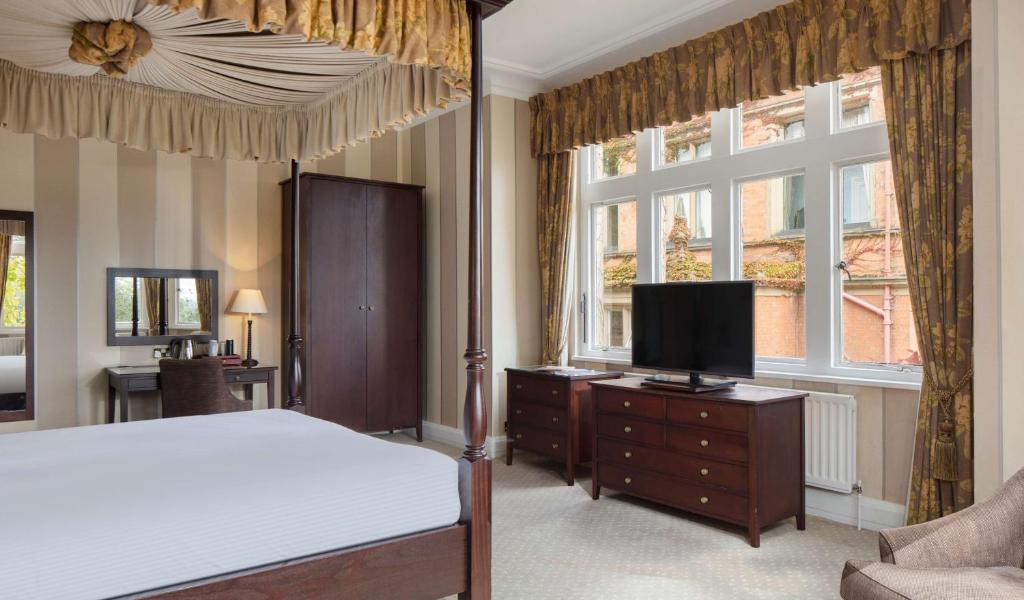 The Welcombe Golf & Spa Hotel - Deluxe King Suite Con Cuatro Carteles