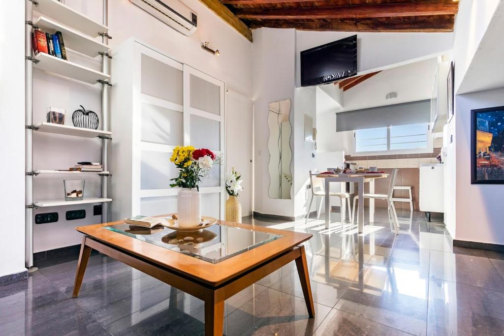 Kuchyňa alebo kuchynka v ubytovaní -MalagaSunApts- Private Terrace Studio