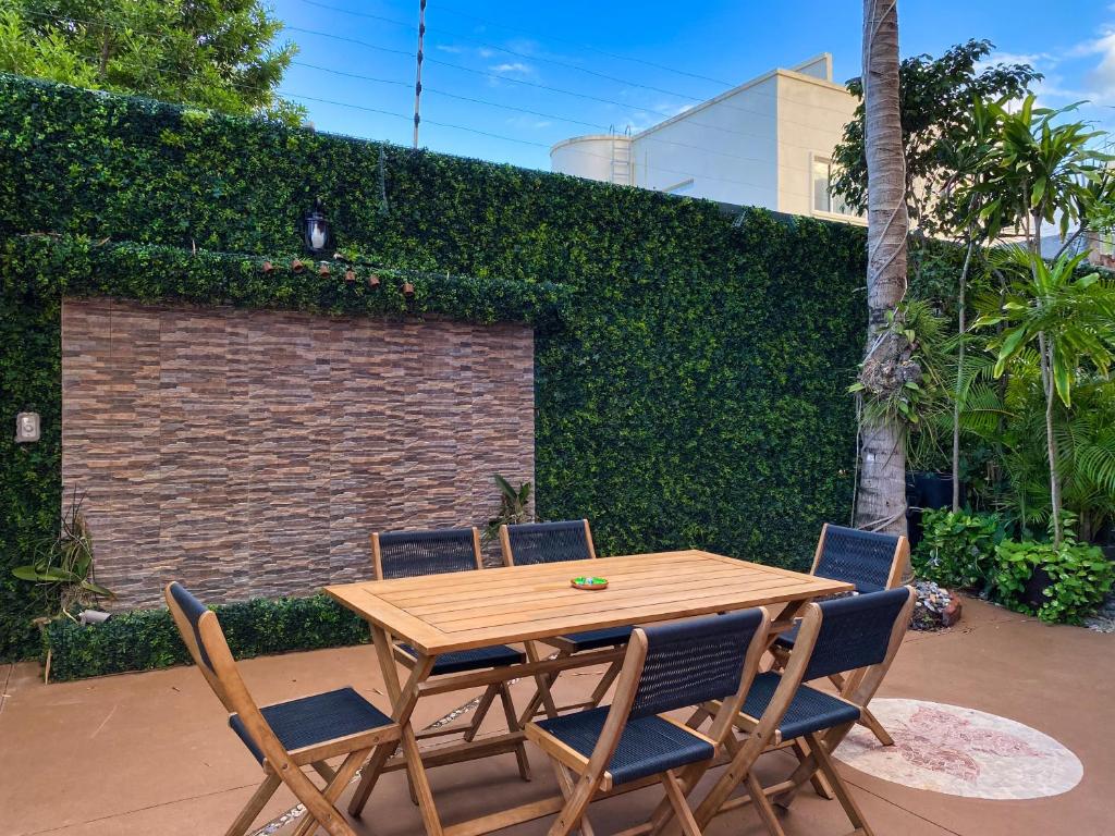 Um jardim em Humant Coliving - Cancún