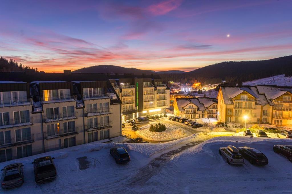 Výhľad na hory alebo výhľad na hory priamo z apartmánu
