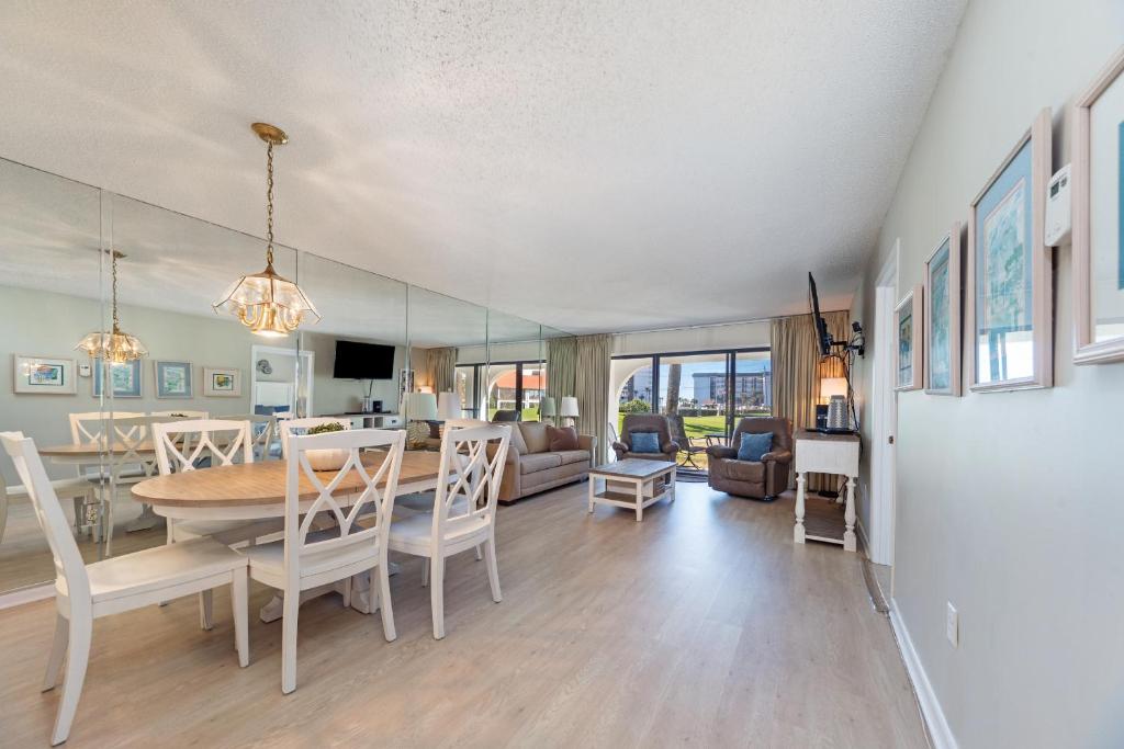 Edgewater Villa 604 (USA Panama City Beach)