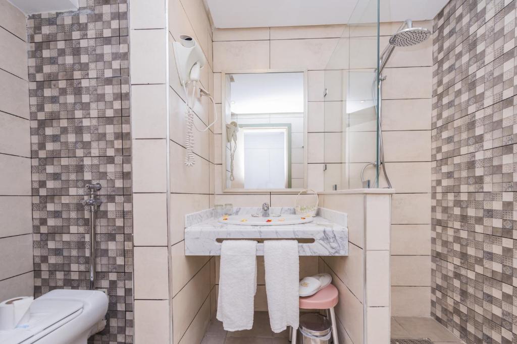 Koupelna v ubytování Abou Sofiane Hotel