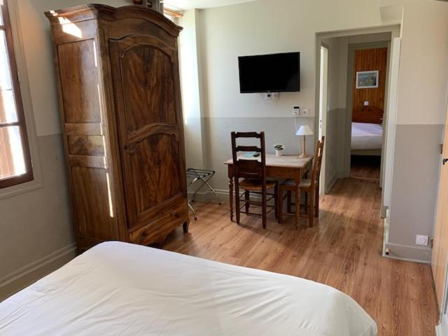 Au Sans Souci - Habitación King Con Dos Camas King