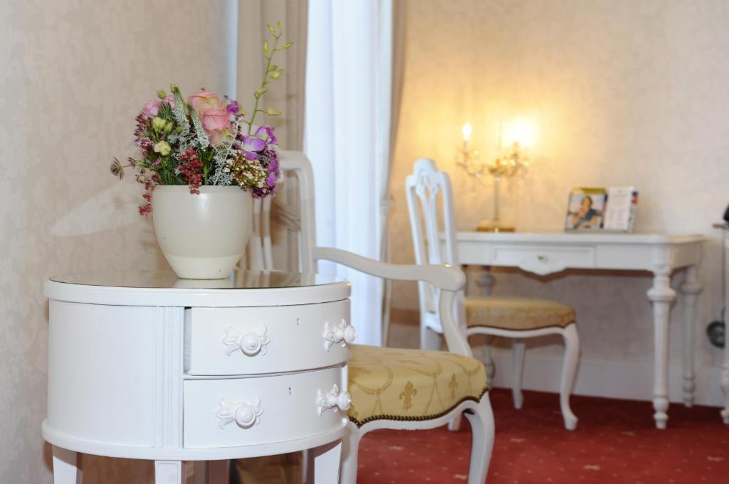 HELIOPARK Bad Hotel Zum Hirsch - Chambre Célibataire Supérieure