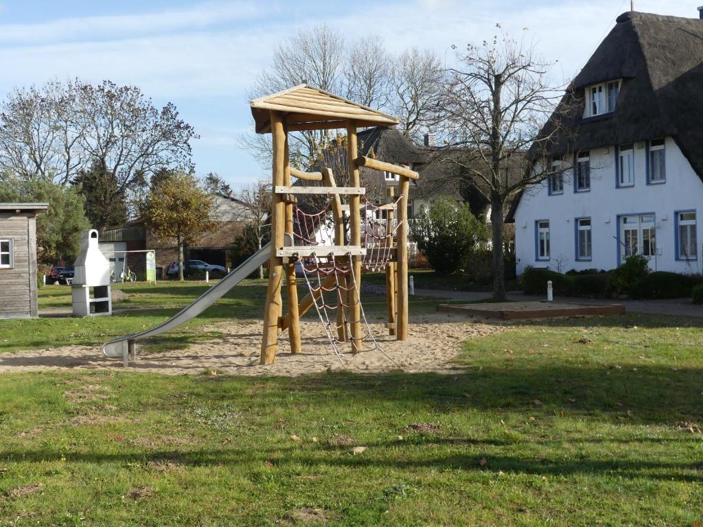 Herní místnost nebo prostor pro děti v ubytování Landhaus am Haff