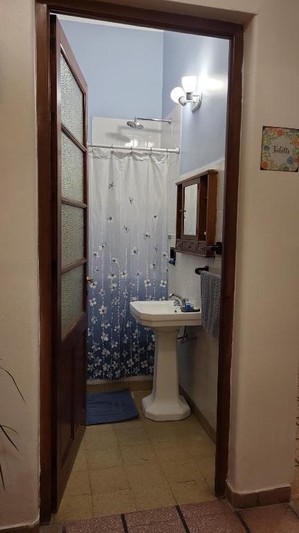 Um banheiro em Casa en San Pedro para 8 totalmente equipada