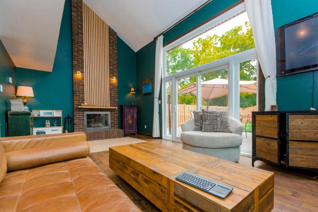 Cosy 3-Bedroom Home in Quiet Cul-de-Sac. - Villa De Trois Chambres