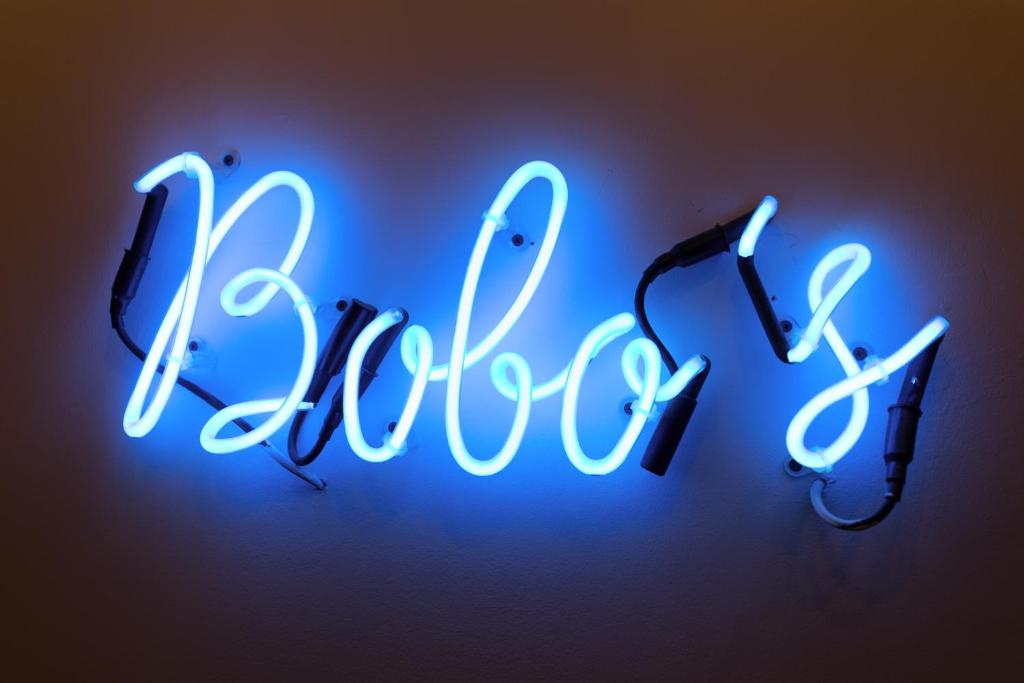 Bobo's Luxury Apartment tanúsítványa, márkajelzése vagy díja