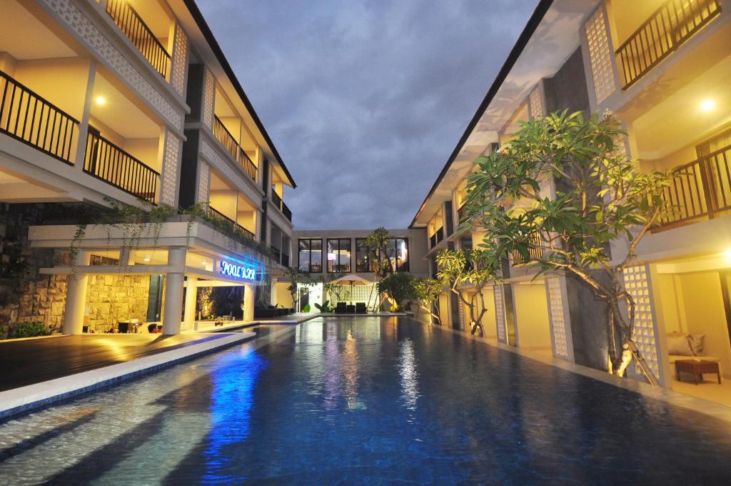 Bazén v ubytování Grand Barong Resort nebo v jeho okolí