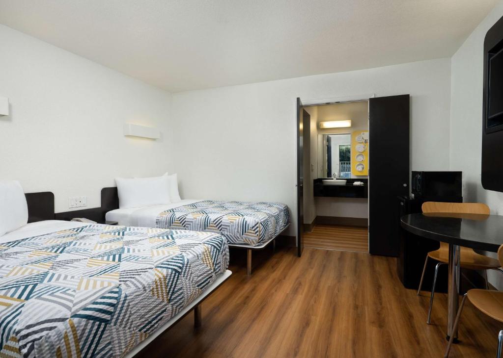 Motel 6-Goleta, CA - Santa Barbara photo